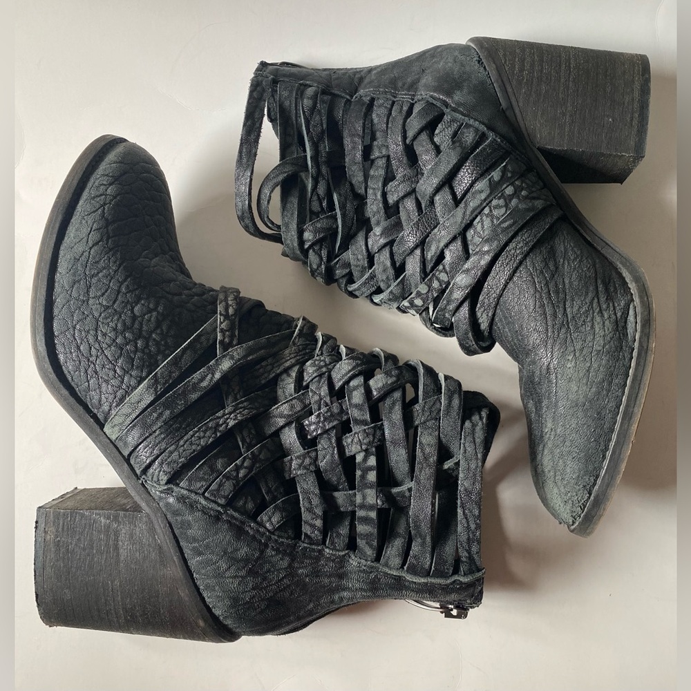 Free People Carrera Stacked Heel Black Boots Braided Size 38 Distressed Bohemian - Picture 8 of 13